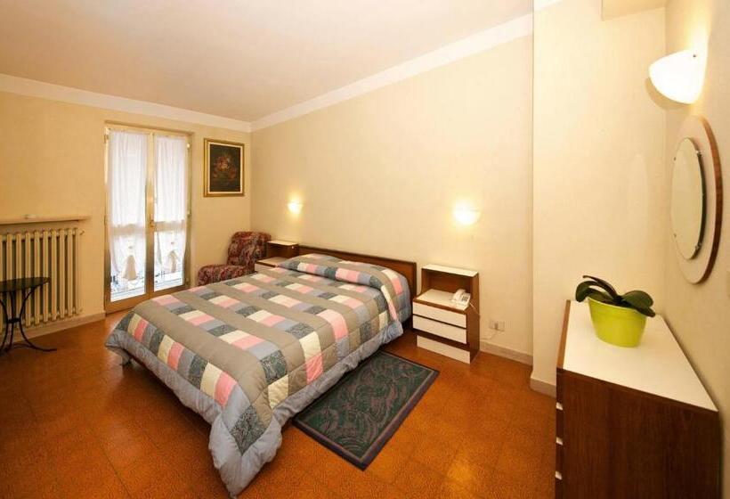 ホテル Albergo Ponte Di Nava
