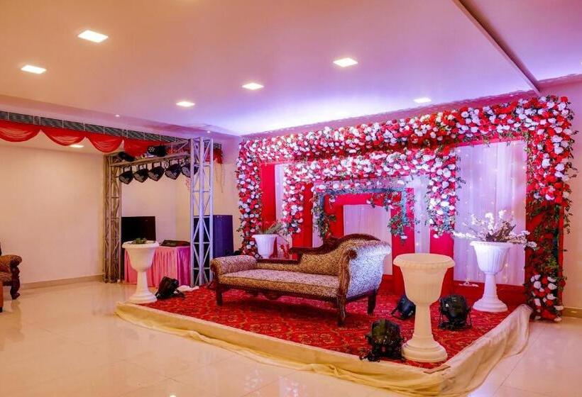 בית מלון כפרי Collection O Blue Diamond