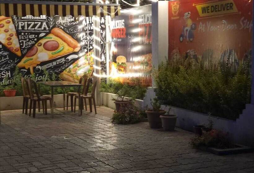 Hotel Darussalam Restaurant And Inn