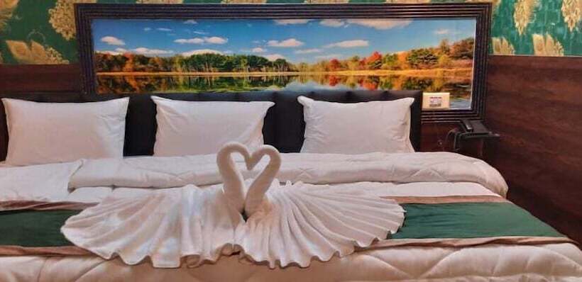 Hotel Darussalam Restaurant And Inn