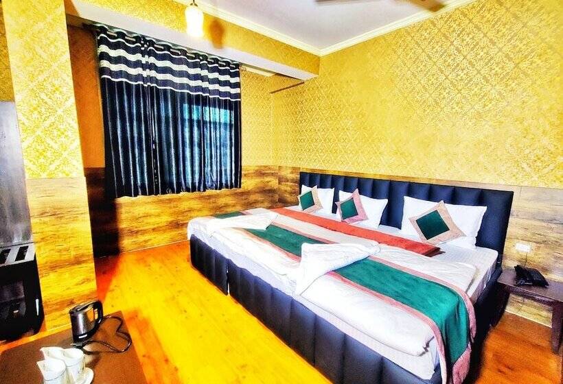 Hotel Darussalam Restaurant And Inn