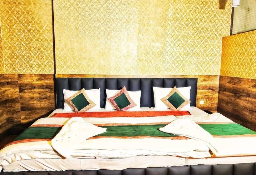 Hotel Darussalam Restaurant And Inn