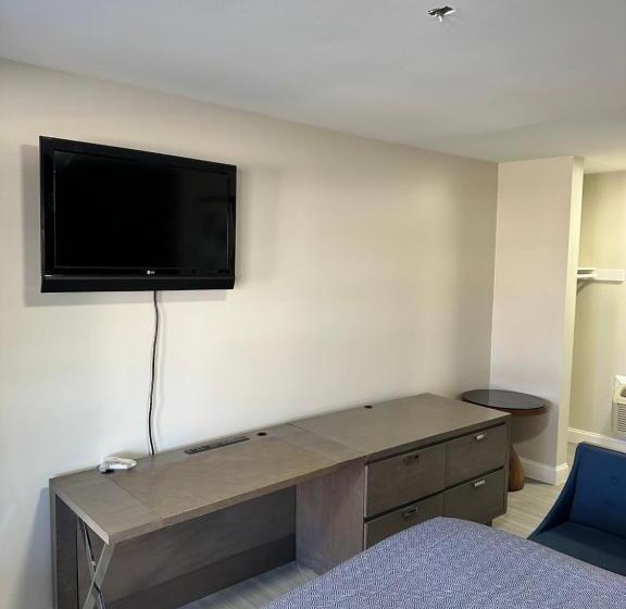 酒店 Economy 7 Inn Hampton