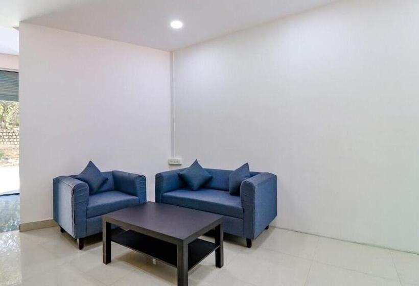 Отель Banyan Tree