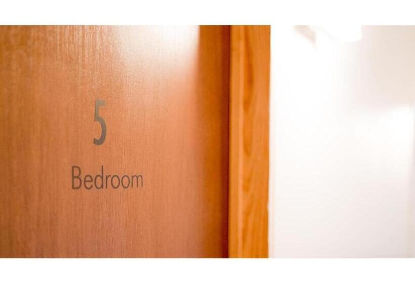 ホテル Fan! Aburatsu Sports Bar & Hostel  Vacation Stay 78451v