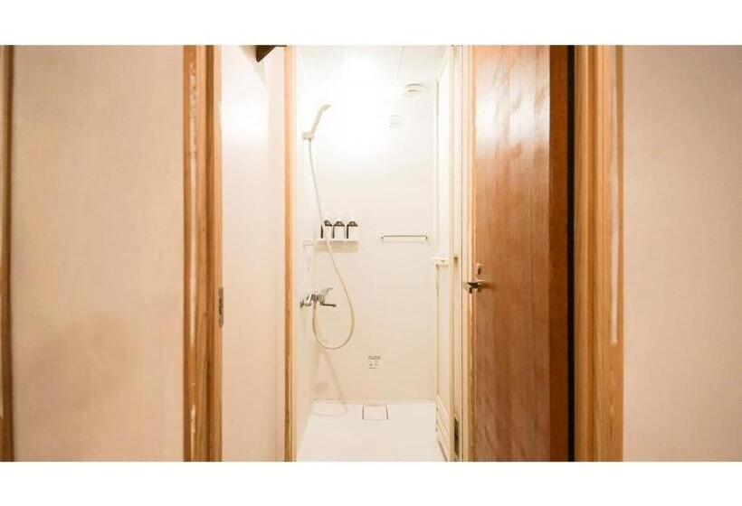 فندق Fan! Aburatsu Sports Bar & Hostel  Vacation Stay 78451v