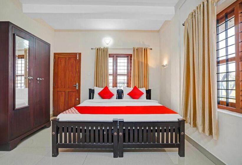Отель Flagship Chaitanaya Inn Infopark Kochi