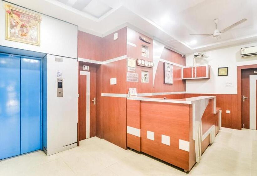 ホテル Flagship Zen Royal Cottage