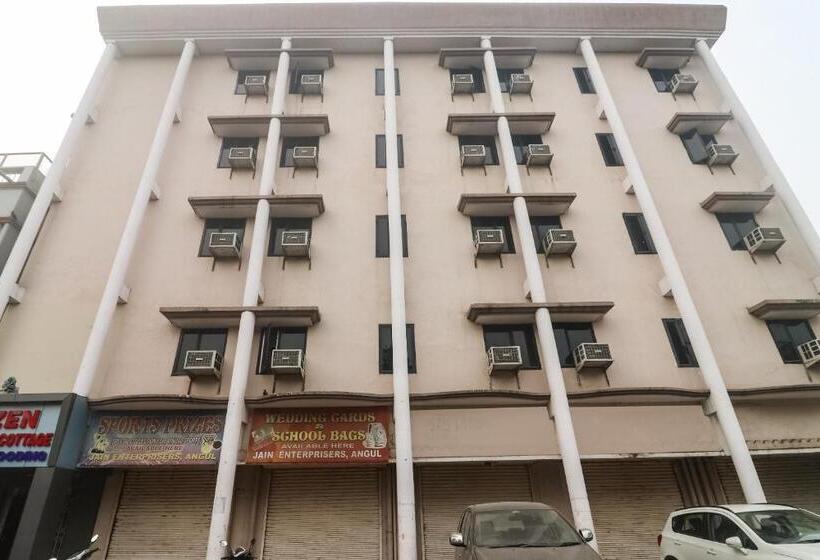 ホテル Flagship Zen Royal Cottage