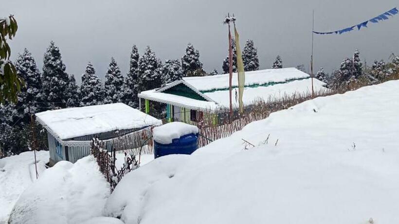 فندق Fursat 12 Mile