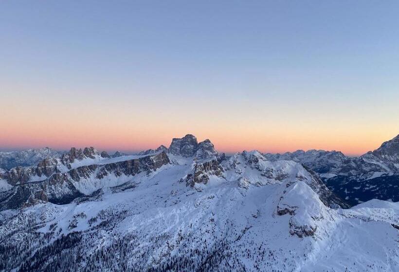 فندق Garní Ladinia