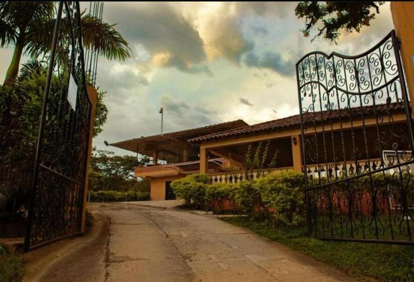 호텔 Hostal Campestre Vida Tranquila