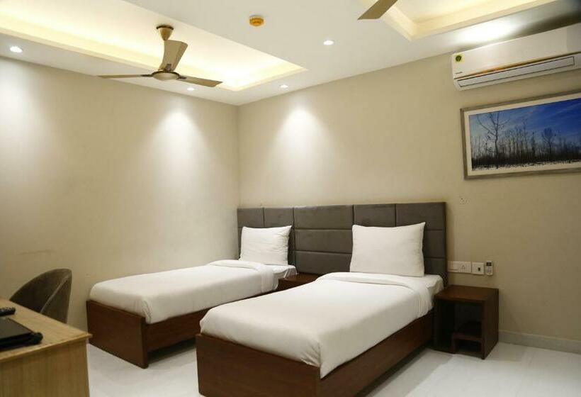 فندق Jaiminis Landmark