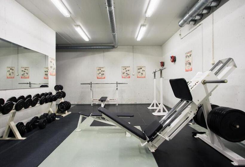 فندق Linnasmäki