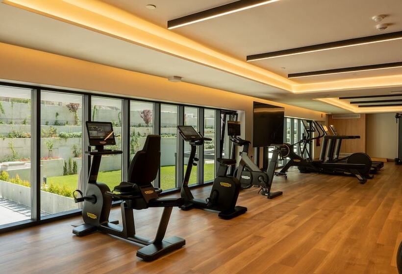 هتل Martinhal Lisbon Oriente