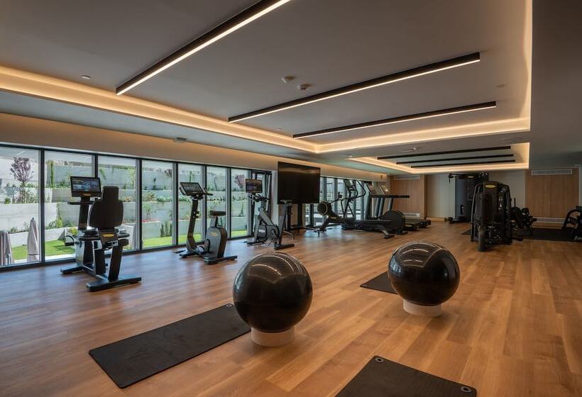 هتل Martinhal Lisbon Oriente