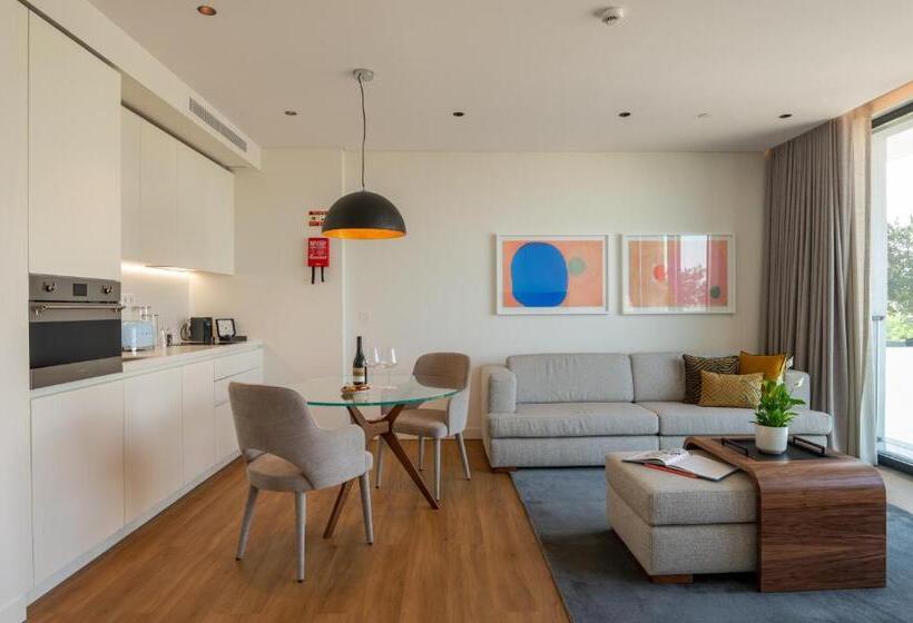 هتل Martinhal Lisbon Oriente