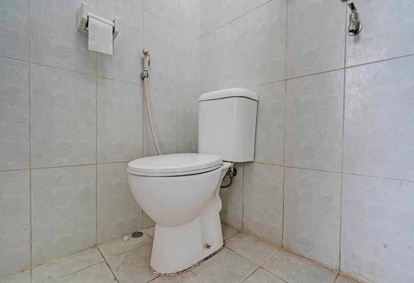 ホテル Oyo 92023 Singgasana Cipelah Syariah