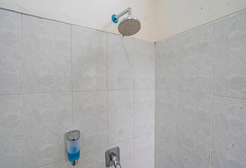 ホテル Oyo 92023 Singgasana Cipelah Syariah