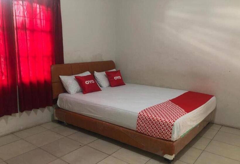 Отель Oyo 92041 Borneo