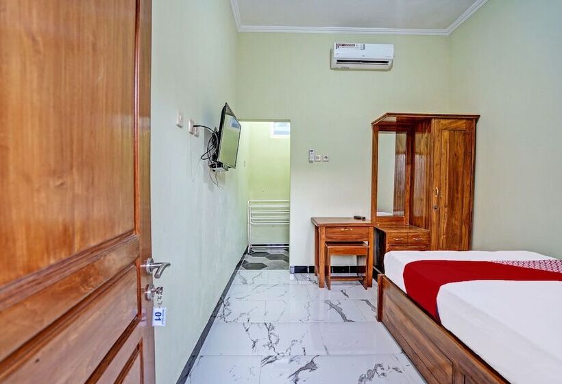 فندق Oyo 92043 Kost Barokah Syariah Madiun