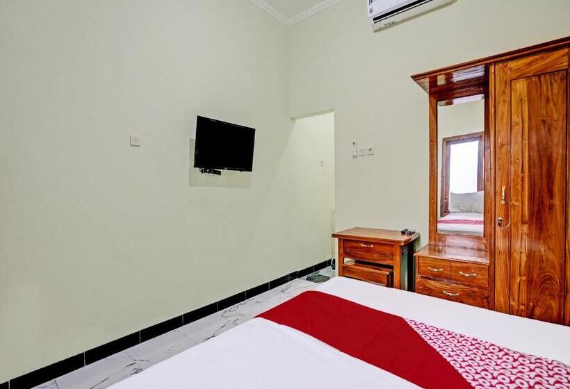 فندق Oyo 92043 Kost Barokah Syariah Madiun