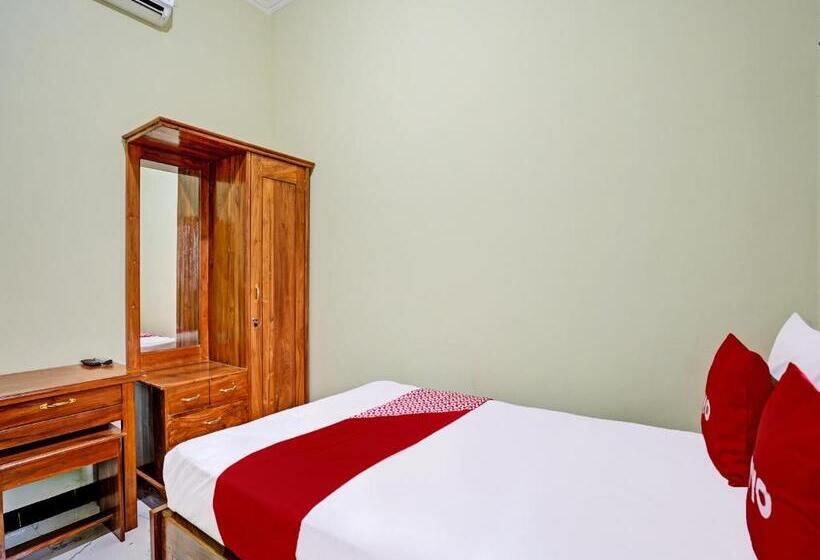 فندق Oyo 92043 Kost Barokah Syariah Madiun