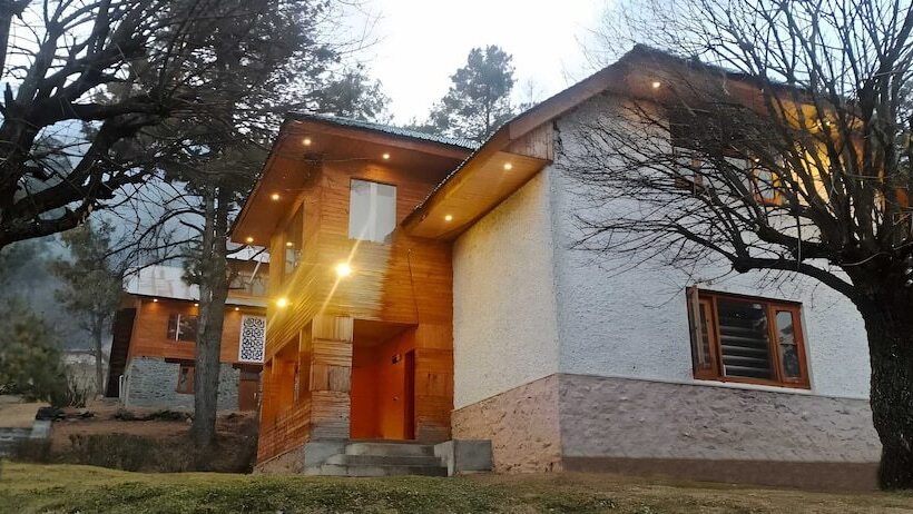 בית מלון כפרי Pahalgam Woods