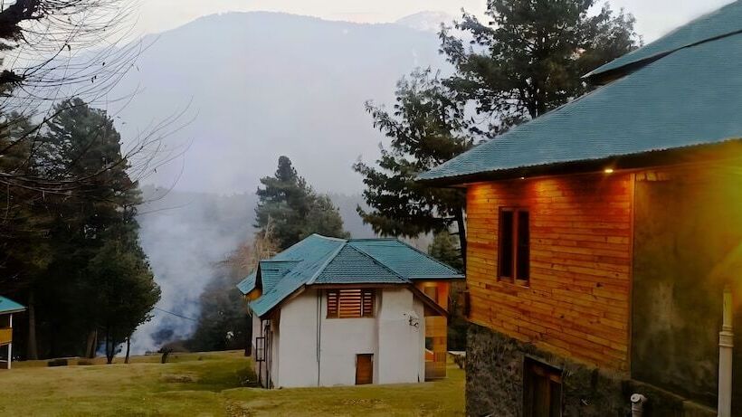 בית מלון כפרי Pahalgam Woods