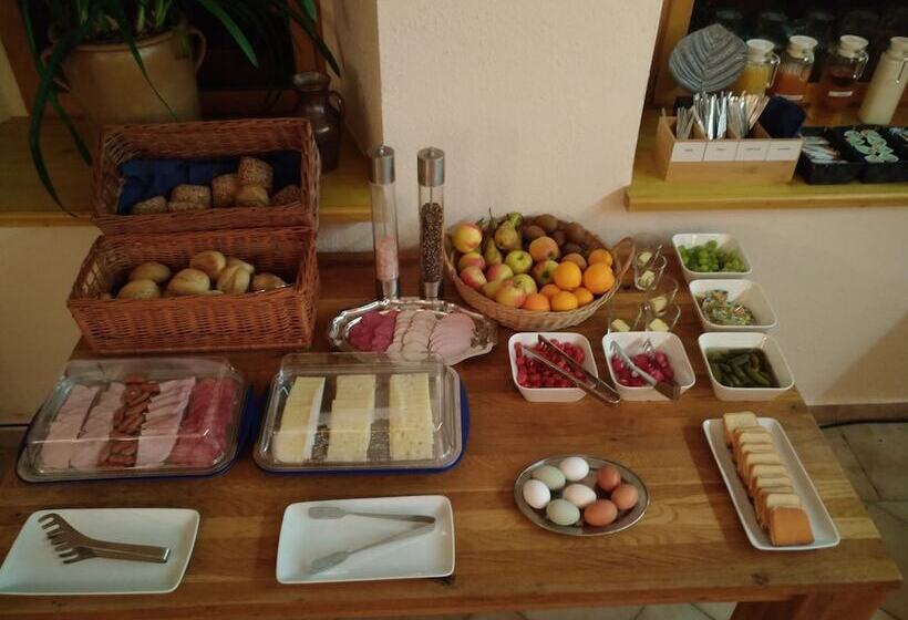 ホテル Schwalbenhof