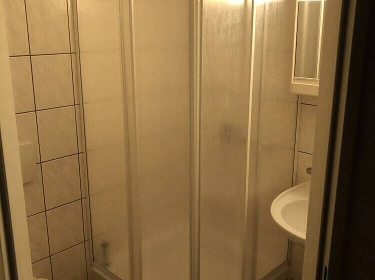 ホテル Schwalbenhof