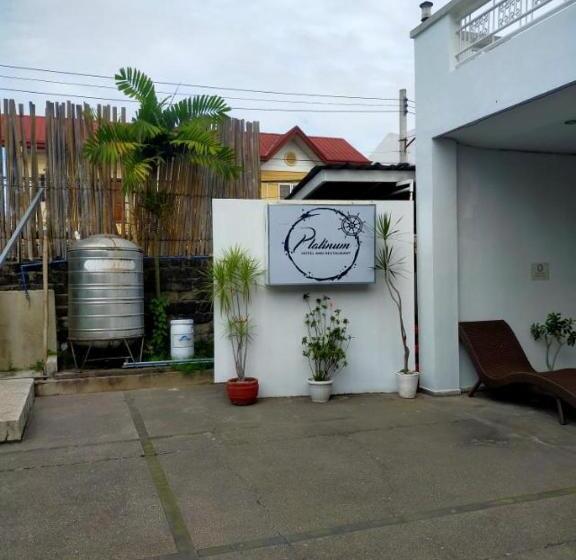 Platinum Hotel By Bluebookers
