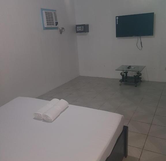 Platinum Hotel By Bluebookers