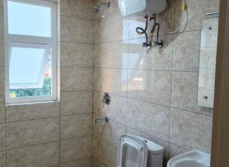 בית מלון כפרי Radhe Krishna Luxury Stay