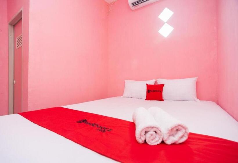 בית מלון כפרי Reddoorz Near Simpang Bandara Smb Ii