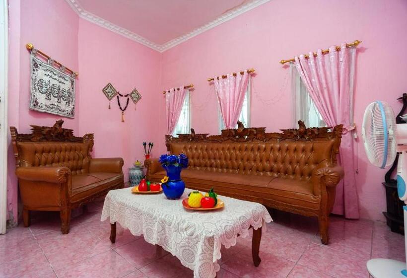 בית מלון כפרי Reddoorz Near Simpang Bandara Smb Ii