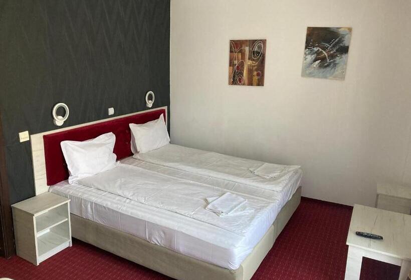 בית מלון כפרי Rudo