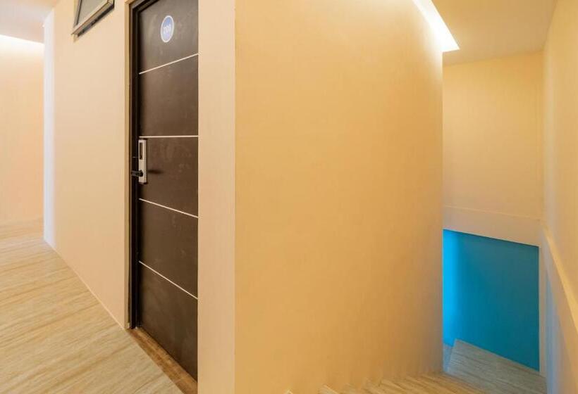 Sans Hotel Bubulak Bogor