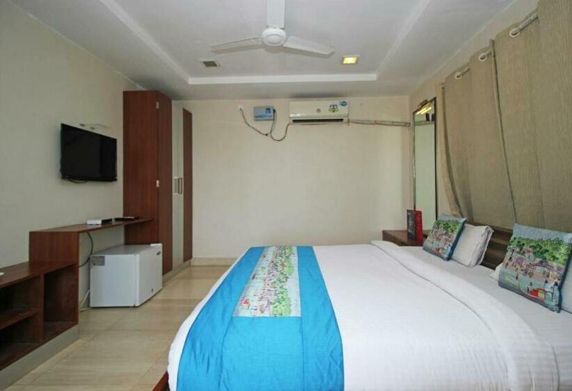 בית מלון כפרי Sea Breeze Beach Resort