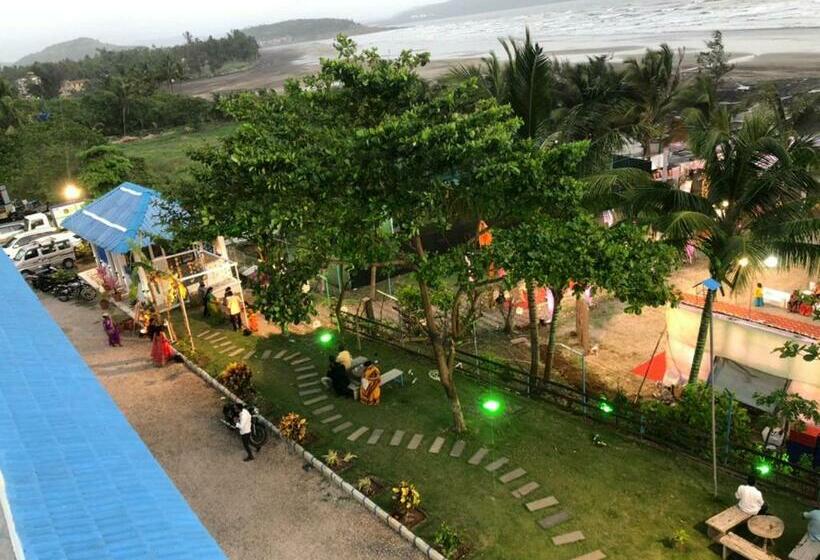 فندق Sea Breeze Beach Resort