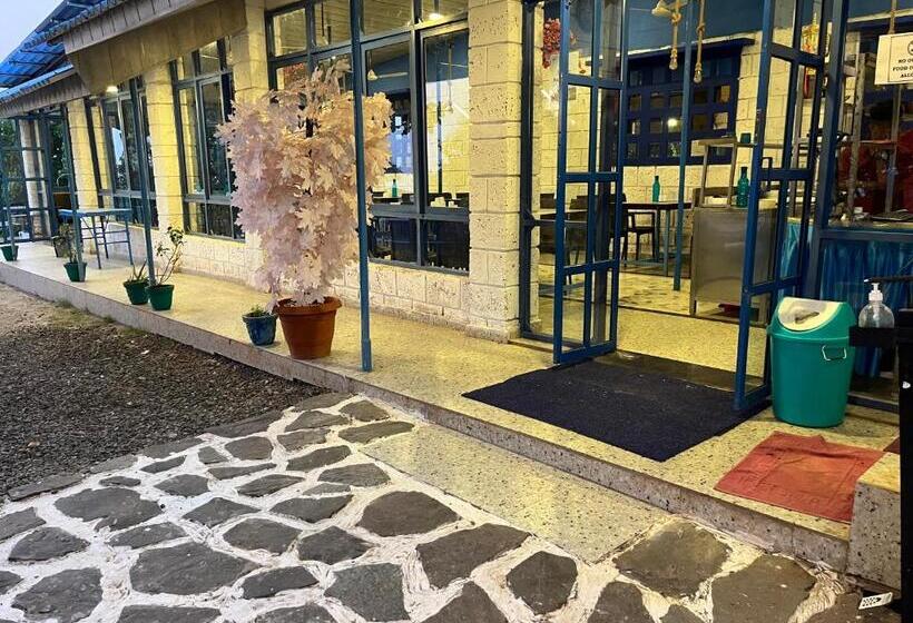 בית מלון כפרי Sea Breeze Beach Resort