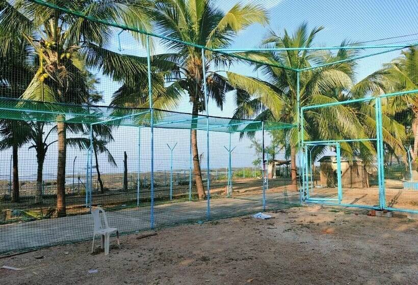 בית מלון כפרי Sea Breeze Beach Resort