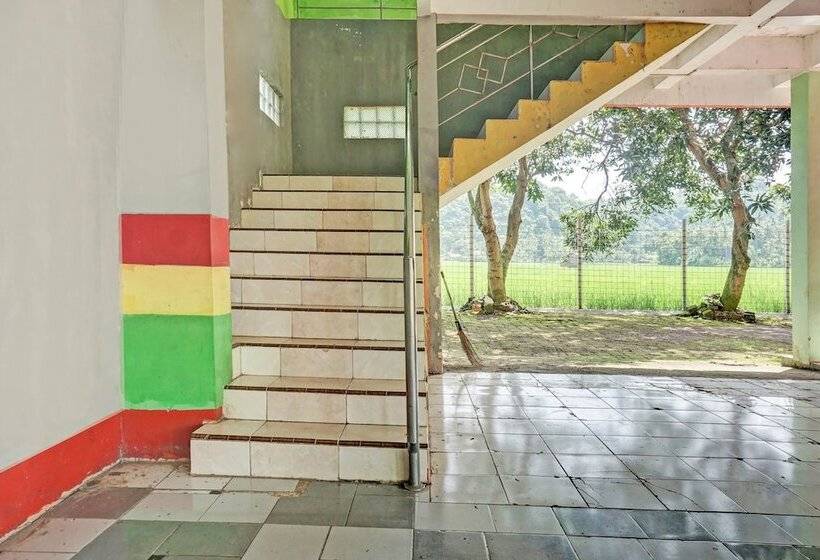 호텔 Spot On 92031 Wisma Galung Syariah