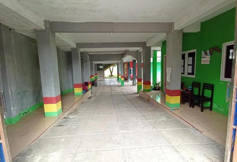 호텔 Spot On 92031 Wisma Galung Syariah