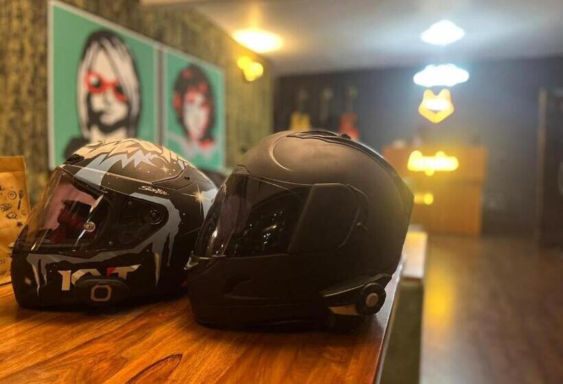 בית מלון כפרי The Fox Retreat