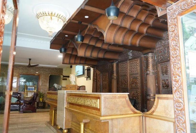 호텔 Tourist Inn By Sagar