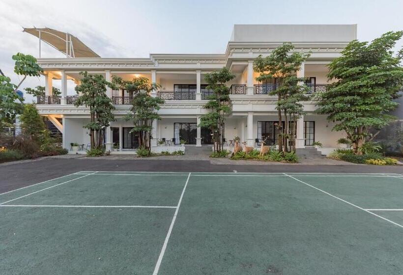 Urbanview Hotel Khayrizsan Tasikmalaya By Reddoorz