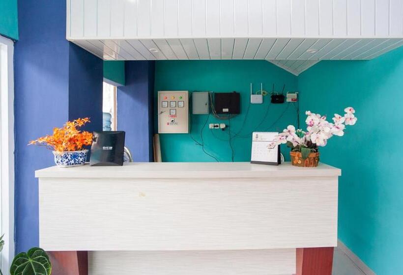 Urbanview Hotel Pangeran Palembang By Reddoorz