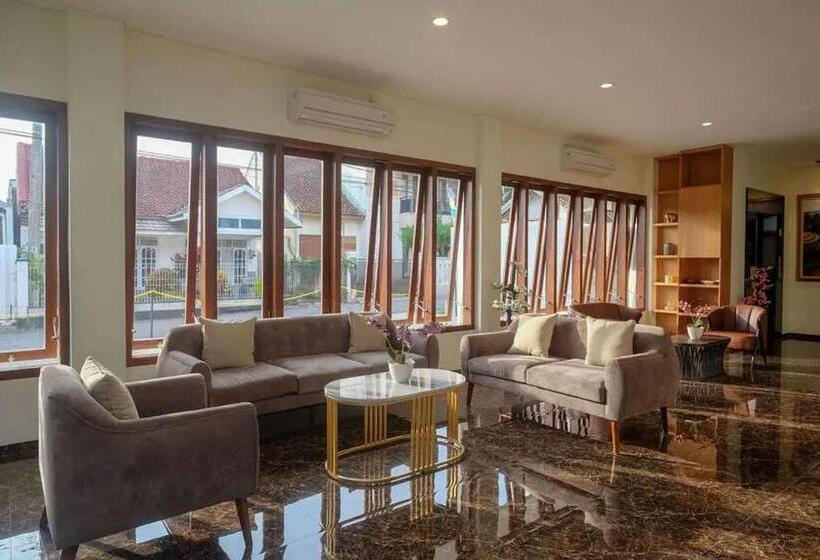 فندق Urbanview Sumampir Anugrah Purwokerto By Reddoorz