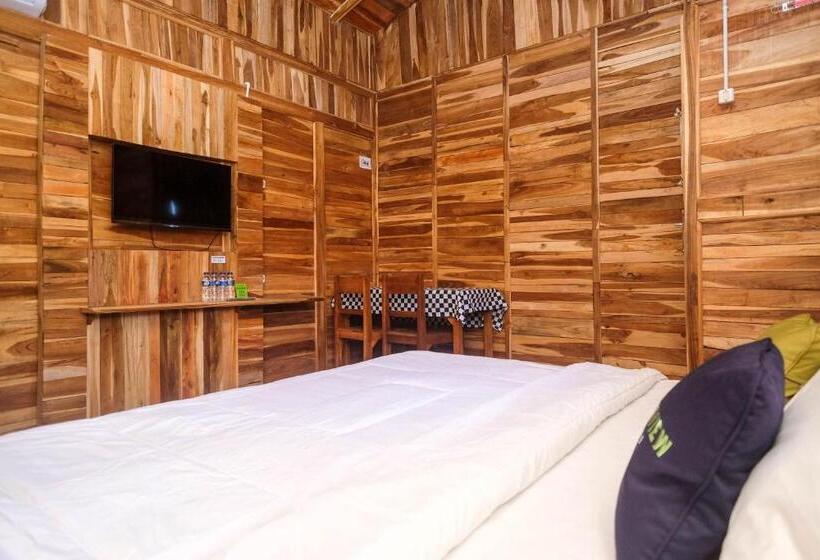 בית מלון כפרי Urbanview Villa Kolopaking Kebumen By Reddoorz